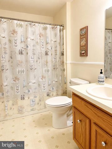 526 TRINIDAD BLVD, Williamstown, NJ 08094