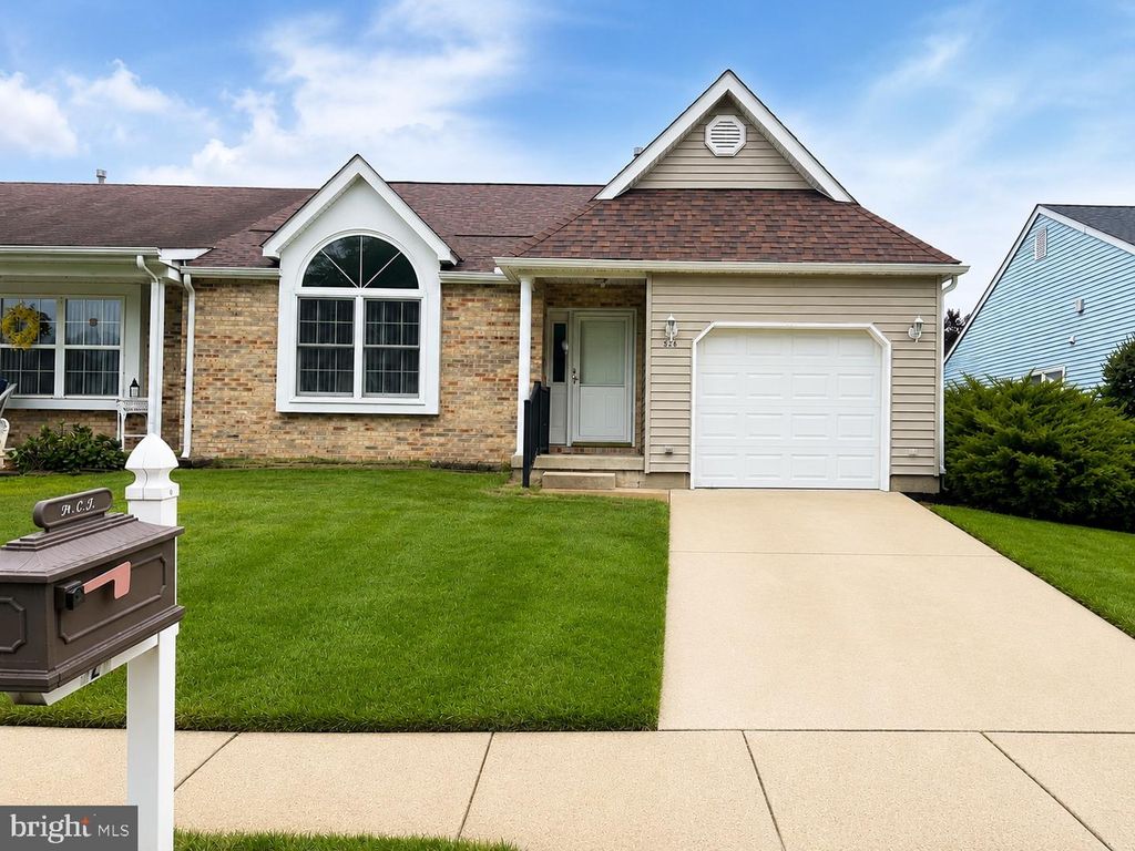 526 TRINIDAD BLVD, Williamstown, NJ 08094