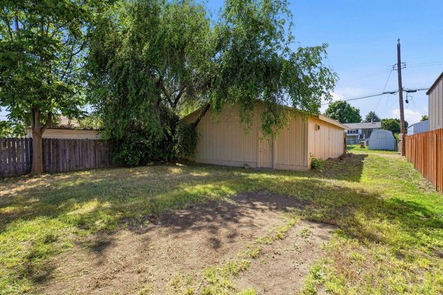 3014 E Ermina Ave, Spokane, WA 99207