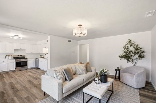 3014 E Ermina Ave, Spokane, WA 99207