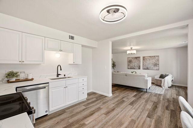 3014 E Ermina Ave, Spokane, WA 99207