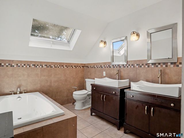 44 Wood Avenue, Milford, CT 06460
