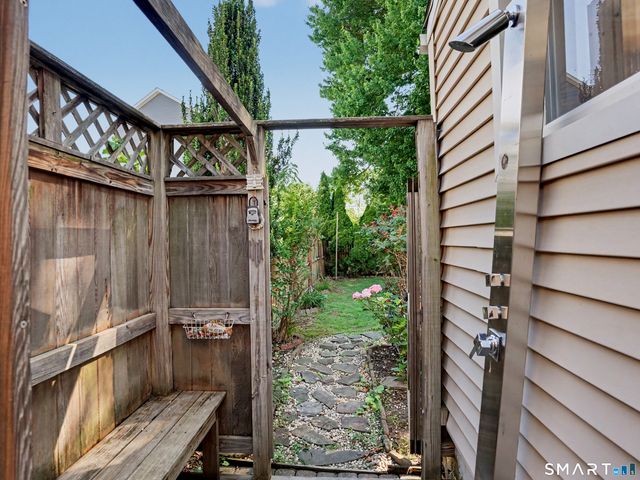 44 Wood Avenue, Milford, CT 06460