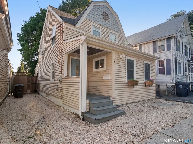 44 Wood Avenue, Milford, CT 06460