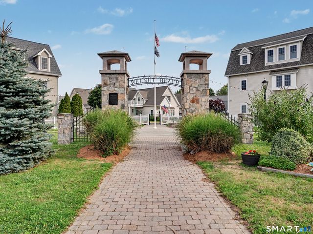 44 Wood Avenue, Milford, CT 06460