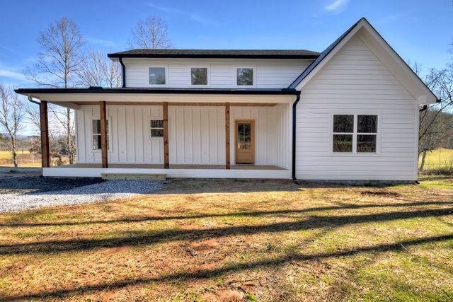 584 Brannon Nix Road, Young Harris, GA 30582