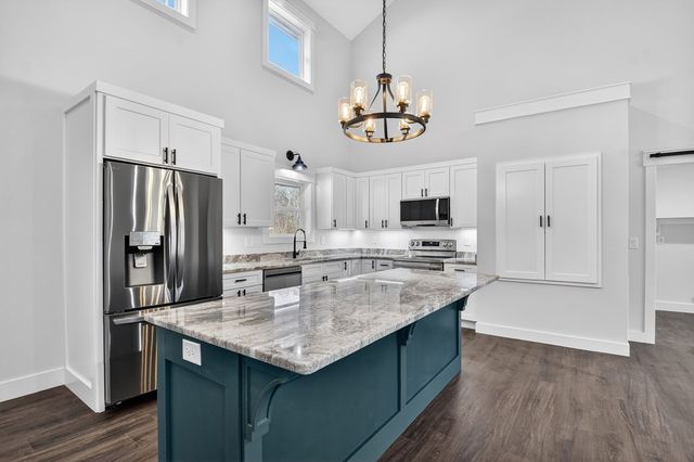 584 Brannon Nix Road, Young Harris, GA 30582