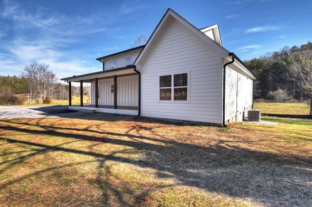 584 Brannon Nix Road, Young Harris, GA 30582