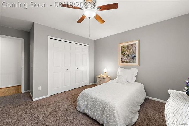 1043 River Mist Drive, Rochester, MI 48307