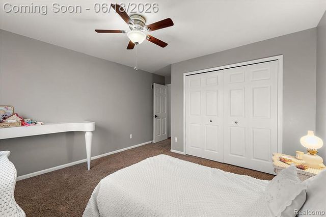 1043 River Mist Drive, Rochester, MI 48307