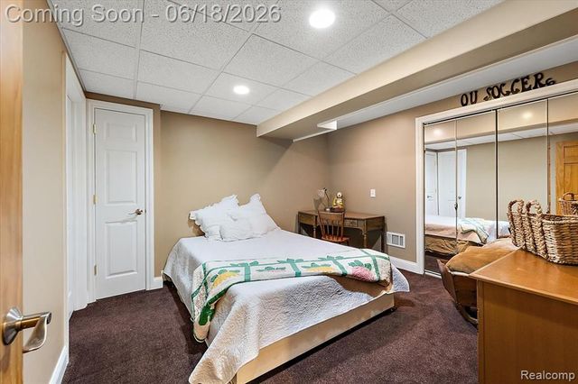 1043 River Mist Drive, Rochester, MI 48307