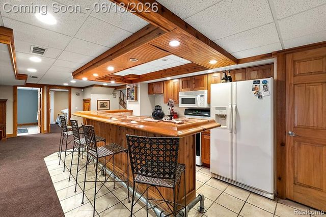 1043 River Mist Drive, Rochester, MI 48307