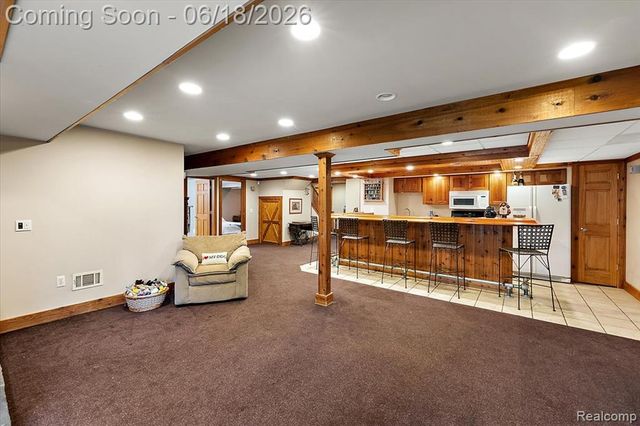 1043 River Mist Drive, Rochester, MI 48307
