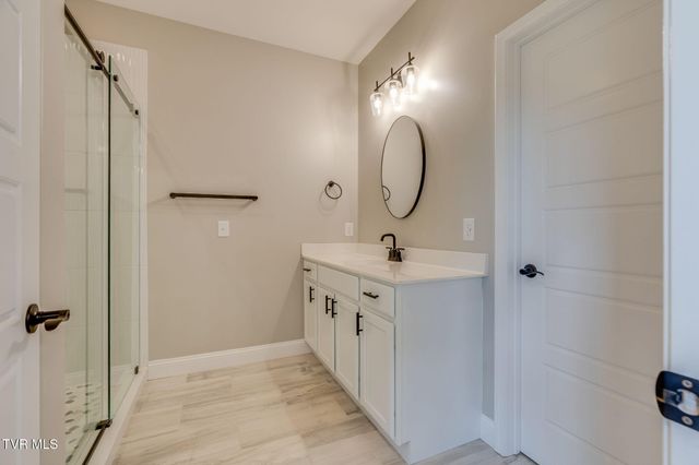 225 Old Stage Road, Johnson City, TN 37615