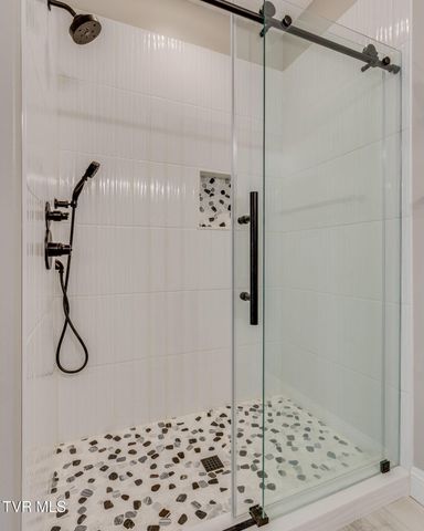 225 Old Stage Road, Johnson City, TN 37615