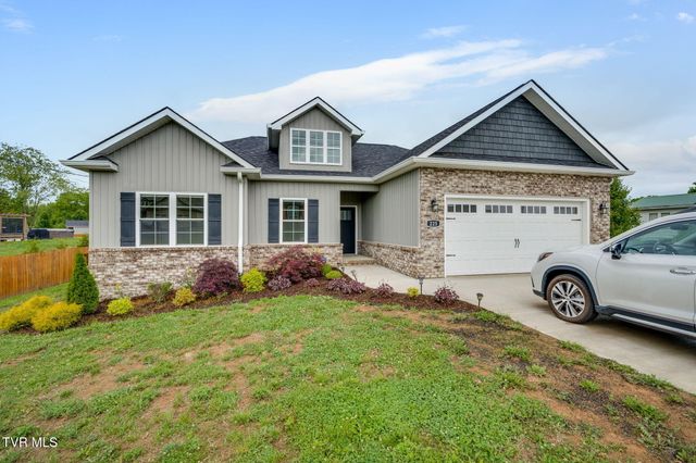 225 Old Stage Road, Johnson City, TN 37615