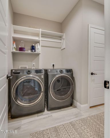 225 Old Stage Road, Johnson City, TN 37615