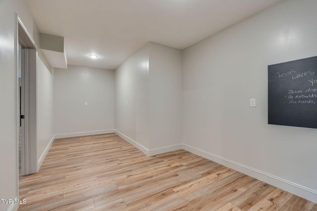 225 Old Stage Road, Johnson City, TN 37615