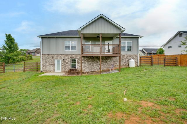 225 Old Stage Road, Johnson City, TN 37615