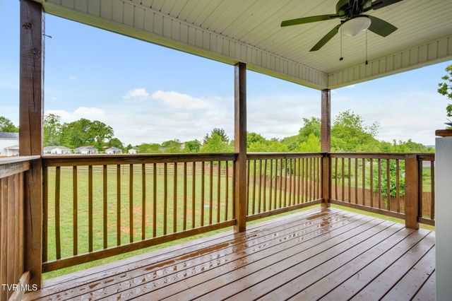 225 Old Stage Road, Johnson City, TN 37615