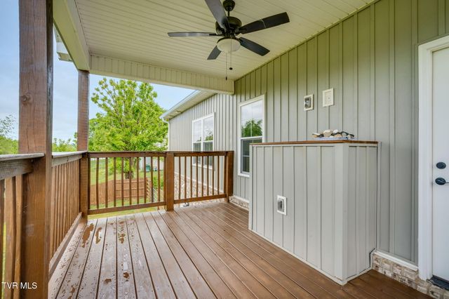 225 Old Stage Road, Johnson City, TN 37615