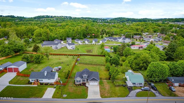 225 Old Stage Road, Johnson City, TN 37615