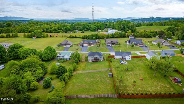 225 Old Stage Road, Johnson City, TN 37615