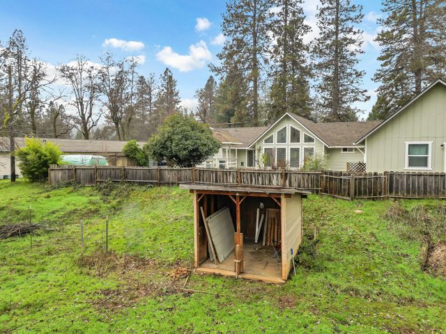 401 Mountain View Street, Weaverville, CA 96093