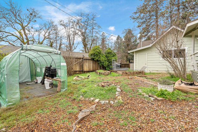 401 Mountain View Street, Weaverville, CA 96093