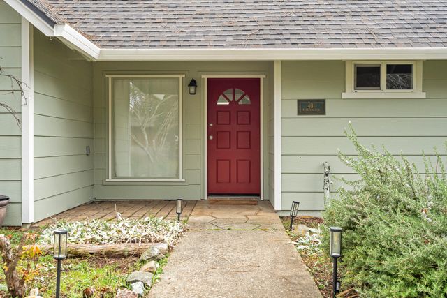 401 Mountain View Street, Weaverville, CA 96093