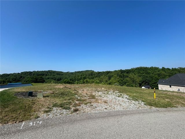 4005 Shenandoah Dr, Jefferson Hills, PA 15025