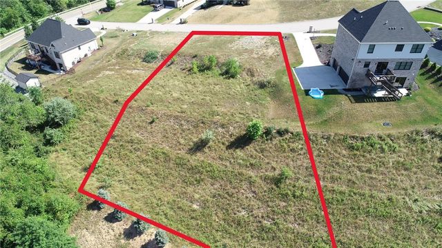 4005 Shenandoah Dr, Jefferson Hills, PA 15025