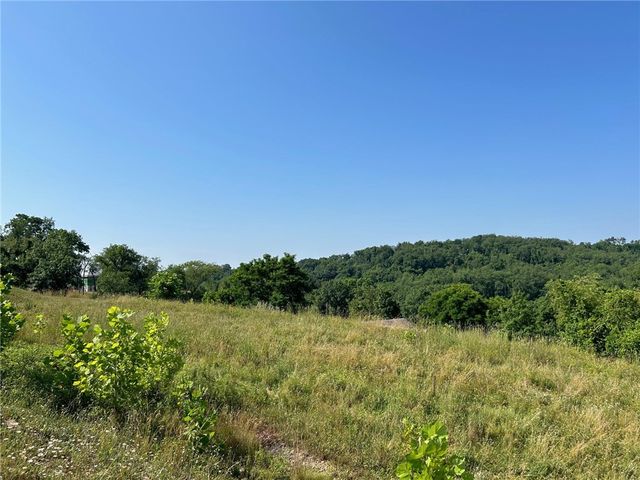 4005 Shenandoah Dr, Jefferson Hills, PA 15025