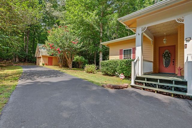 2360 Robin Hood Trail, Hiawassee, GA 30546