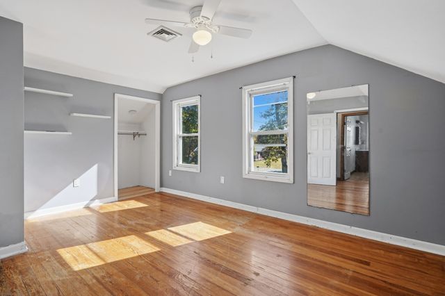 75 Gardner Ave, Attleboro, MA 02703