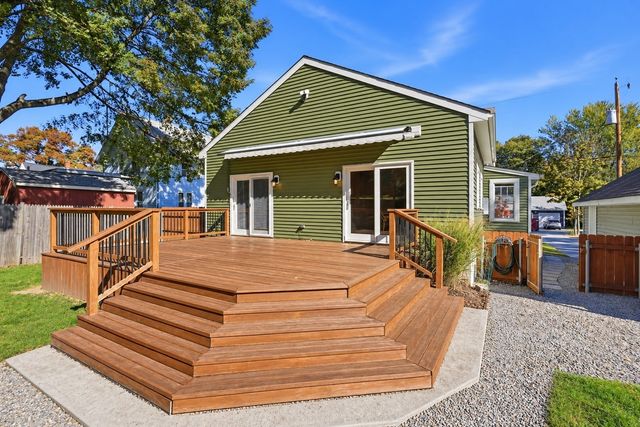 75 Gardner Ave, Attleboro, MA 02703