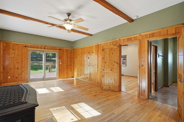 75 Gardner Ave, Attleboro, MA 02703