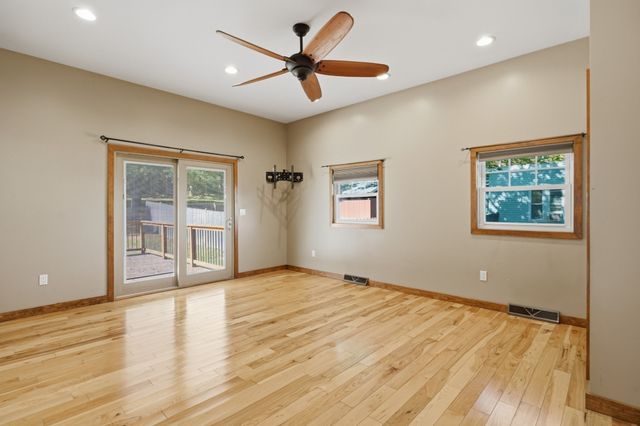 75 Gardner Ave, Attleboro, MA 02703