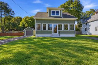 75 Gardner Ave, Attleboro, MA 02703