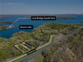 L17 E Airport Drive, Garfield, AR 72732