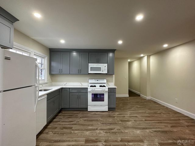 145 Main Street 2, Metuchen, NJ 08840