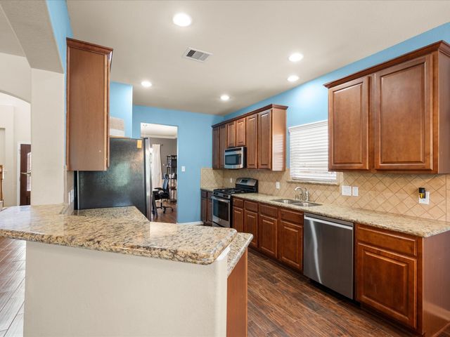 1726 Park Oak Drive, Conroe, TX 77304