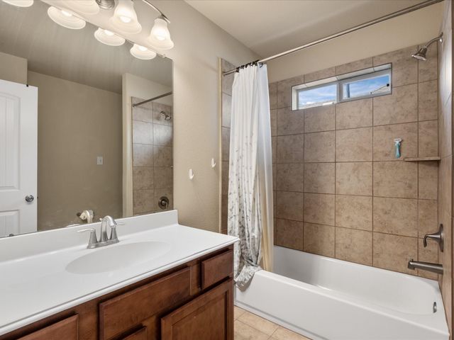 1726 Park Oak Drive, Conroe, TX 77304