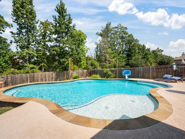 1726 Park Oak Drive, Conroe, TX 77304