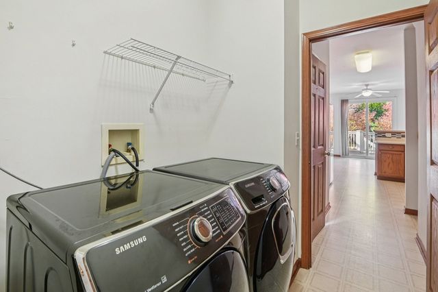 354 Vaughn Circle, Aurora, IL 60502