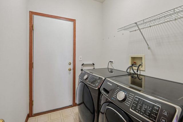 354 Vaughn Circle, Aurora, IL 60502