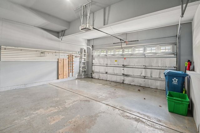 354 Vaughn Circle, Aurora, IL 60502