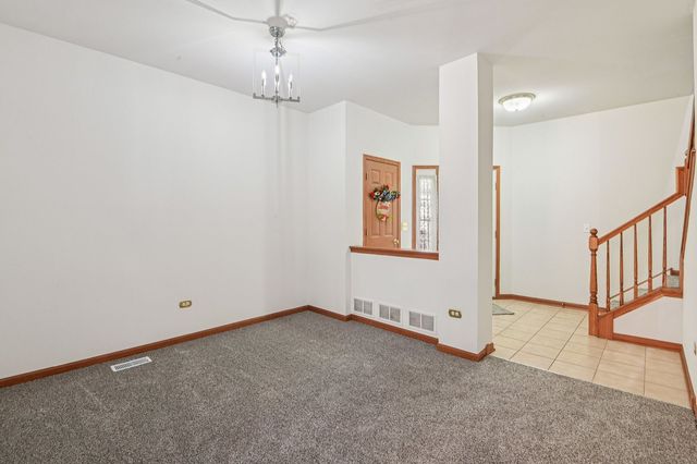 354 Vaughn Circle, Aurora, IL 60502