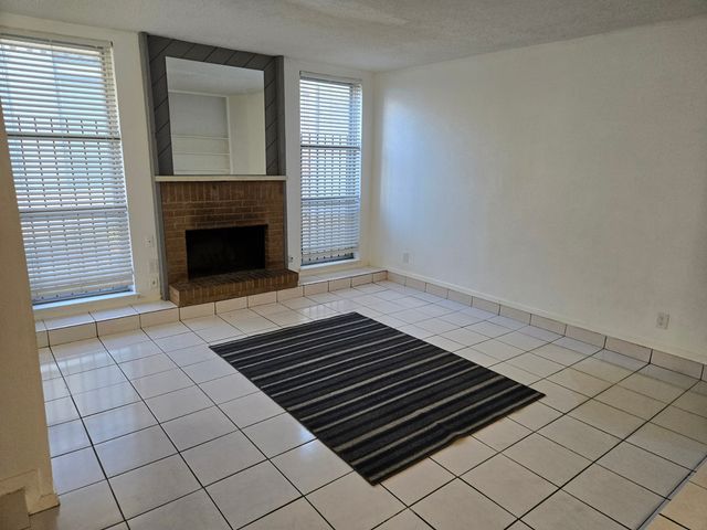 7155 Fair Oaks Avenue 27, Dallas, TX 75231