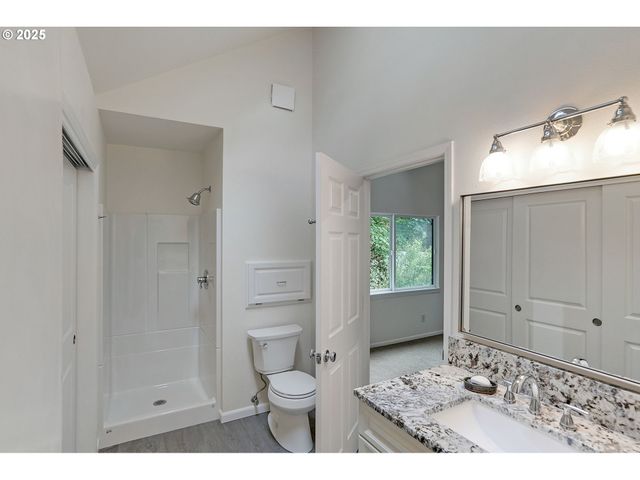 1946 ROBERTA Ave S, Salem, OR 97301